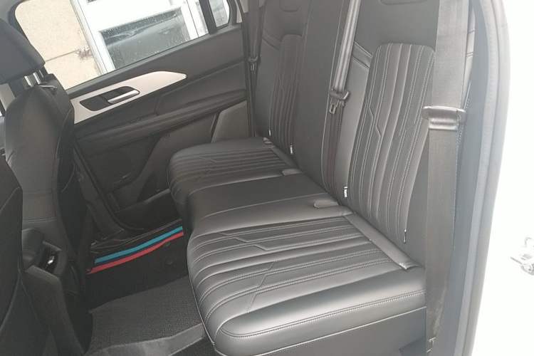 Used Haval H5 2023 2.0T Automatic All-Wheel Drive LinkedIn Gasoline Left Rear Seat