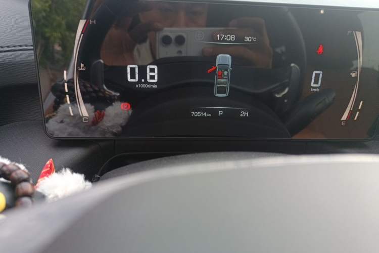 Used Haval H5 2023 2.0T Automatic All-Wheel Drive LinkedIn Gasoline Odometer Close Up
