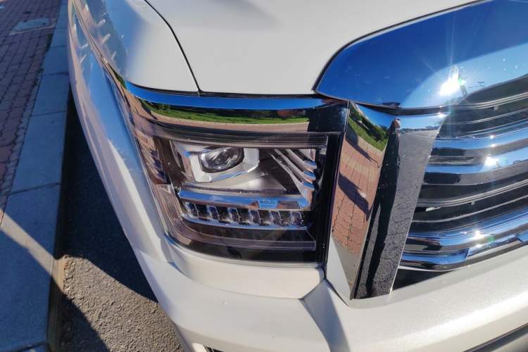 Used Haval H5 2023 2.0T Automatic All-Wheel Drive LinkedIn Gasoline Right Front Headlight