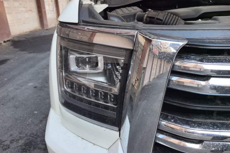 Used Haval H5 2023 2.0T Automatic All-Wheel Drive LinkedIn Gasoline Right Front Headlight
