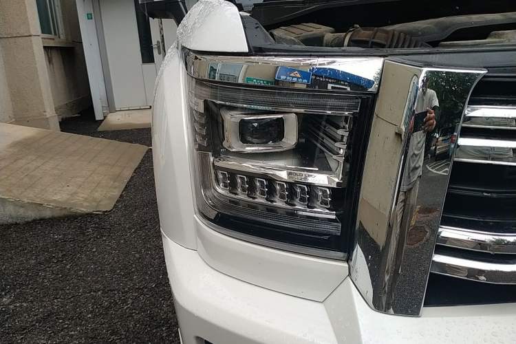 Used Haval H5 2023 2.0T Automatic All-Wheel Drive LinkedIn Gasoline Right Front Headlight