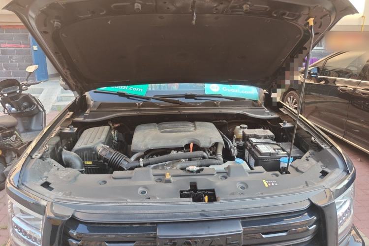 Used Haval H5 2024 2.0T Automatic All-Wheel Drive Flagship Gasoline Engine Bay