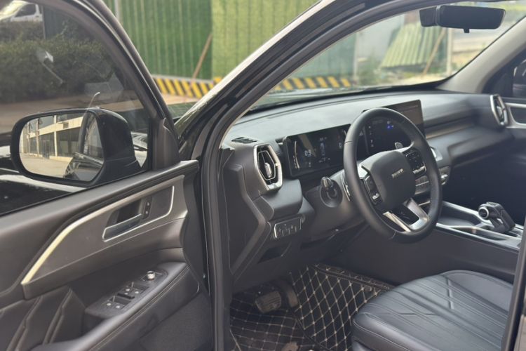 Used Haval H5 2024 2.0T Automatic All-Wheel Drive Flagship Gasoline Interior 2