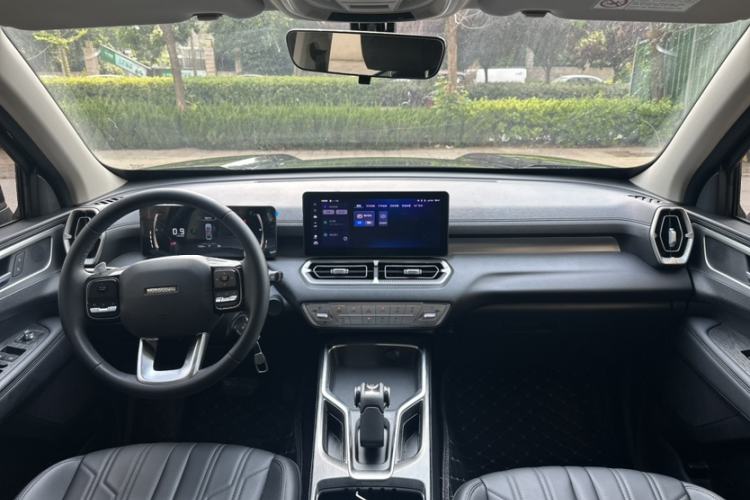 Used Haval H5 2024 2.0T Automatic All-Wheel Drive Flagship Gasoline Interior 5