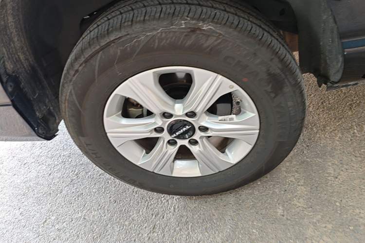 Used Haval H5 2024 2.0T Automatic All-Wheel Drive Flagship Gasoline Right Rear Wheel Hub