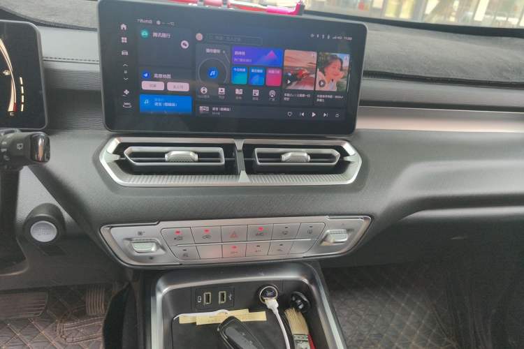 Used Haval H5 2025 2.0T Automatic All-Wheel Drive LinkedIn Edition Gasoline Audio And AC Panel