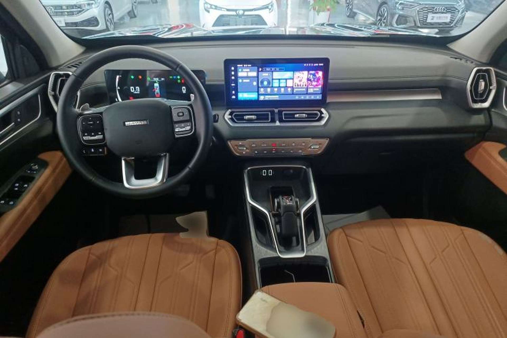 Used Haval H5 2025 2.0T Automatic All-Wheel Drive Navigation Version Diesel Center Console
