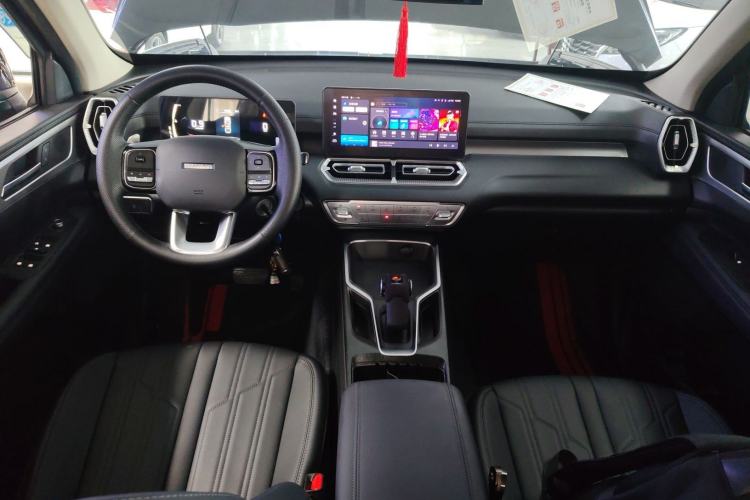 Used Haval H5 2025 2.0T Automatic All-Wheel Drive Flagship Edition Gasoline Center Console