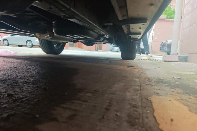 Used Haval H5 2025 2.0T Automatic All-Wheel Drive Flagship Edition Gasoline Chassis Front Left