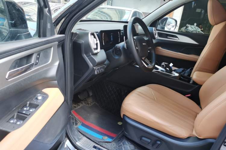 Used Haval H5 2025 2.0T Automatic All-Wheel Drive Navigation Version – Gasoline Driver Seat