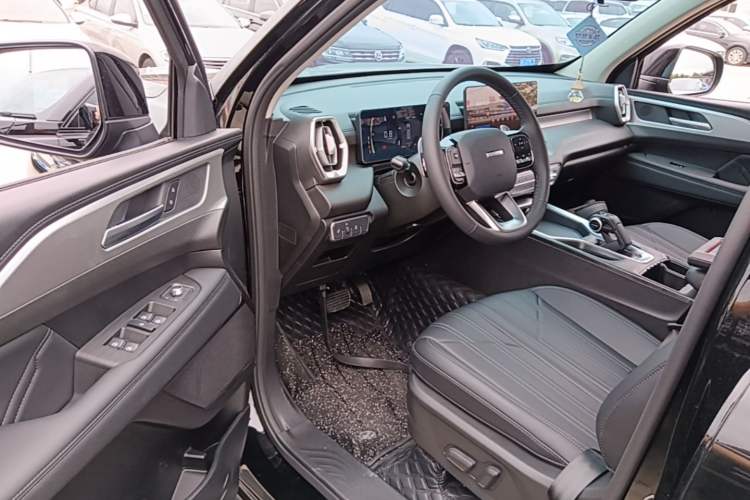 Used Haval H5 2025 2.0T Automatic All-Wheel Drive LinkedIn Edition Gasoline Driver Seat