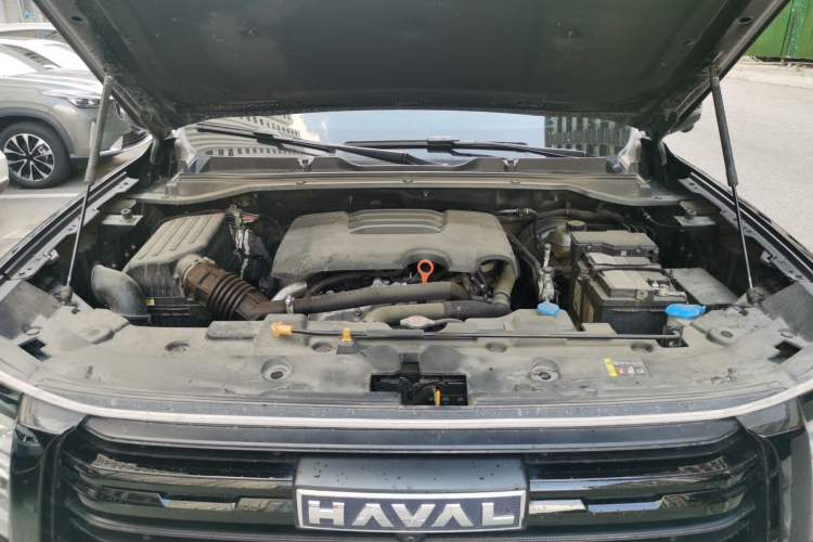 Used Haval H5 2025 2.0T Automatic All-Wheel Drive Navigation Version – Gasoline Engine Bay
