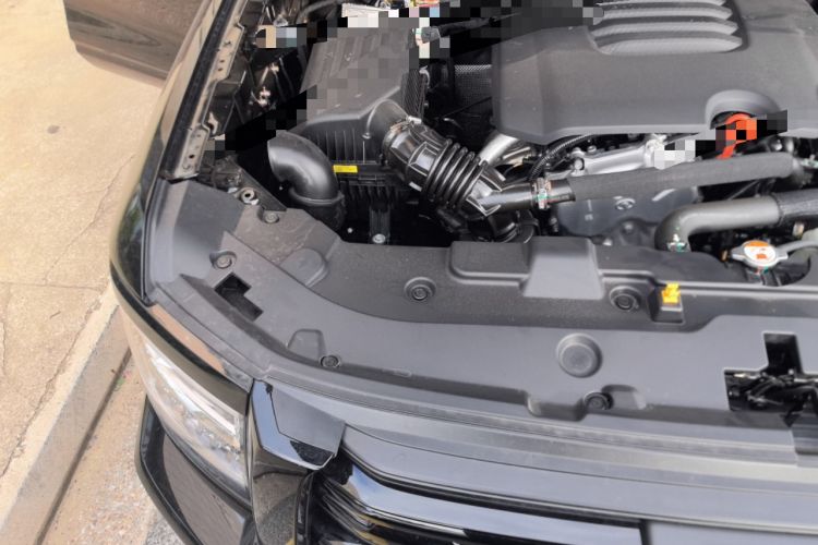 Used Haval H5 2025 2.0T Automatic All-Wheel Drive Navigation Version – Gasoline Engine Bay Right
