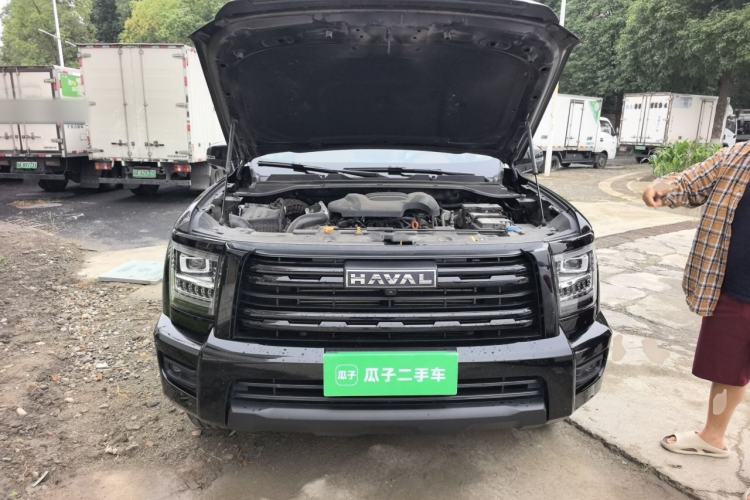 Used Haval H5 2025 2.0T Automatic All-Wheel Drive Navigation Version Diesel Engine Bay