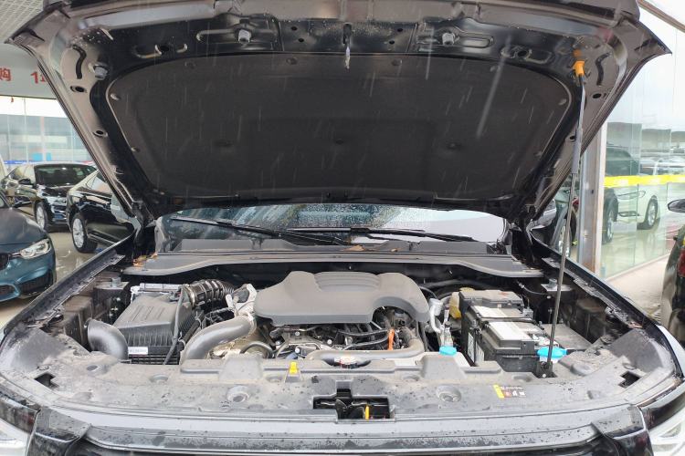 Used Haval H5 2025 2.0T Automatic All-Wheel Drive Navigation Version Diesel Engine Bay