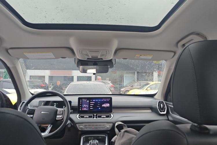 Used Haval H5 2025 2.0T Automatic All-Wheel Drive Navigation Version Diesel Headliner