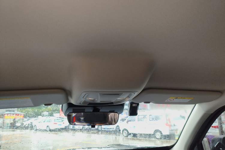 Used Haval H5 2025 2.0T Automatic All-Wheel Drive Navigation Version Diesel Headliner