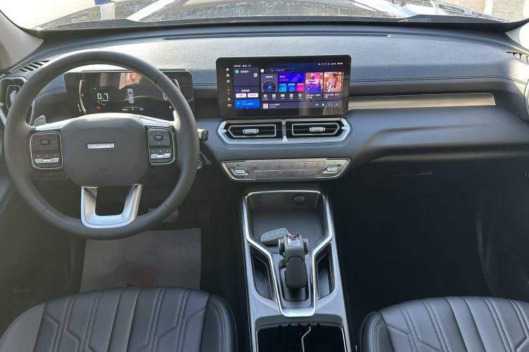 Used Haval H5 2025 2.0T Automatic All-Wheel Drive Navigation Version Diesel Interior 2