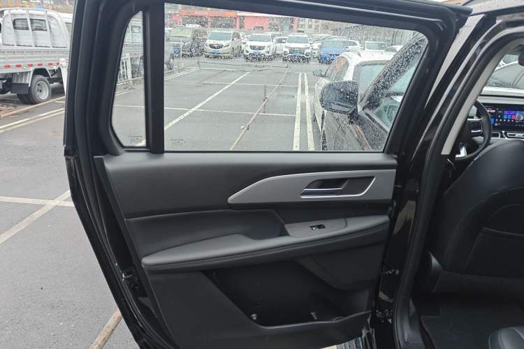 Used Haval H5 2025 2.0T Automatic All-Wheel Drive LinkedIn Edition Gasoline Interior 8