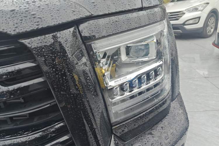 Used Haval H5 2025 2.0T Automatic All-Wheel Drive Navigation Version Diesel Left Front Headlight