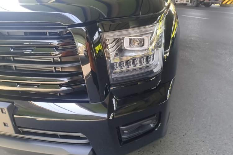 Used Haval H5 2025 2.0T Automatic All-Wheel Drive Navigation Version Diesel Left Front Headlight