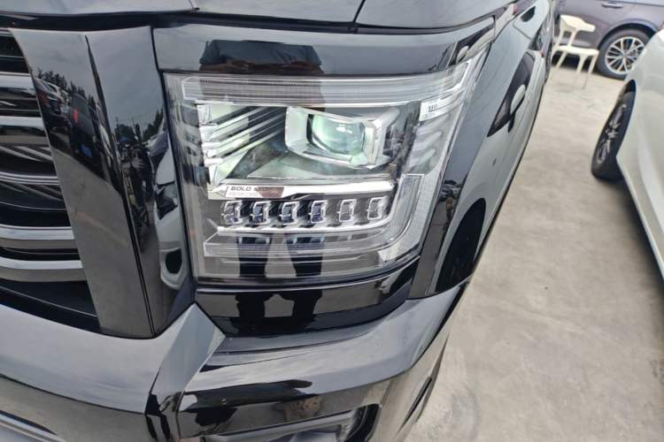 Used Haval H5 2025 2.0T Automatic All-Wheel Drive Navigation Version Diesel Left Front Headlight