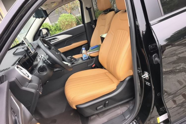 Used Haval H5 2025 2.0T Automatic All-Wheel Drive Navigation Version Diesel Left Front Seat