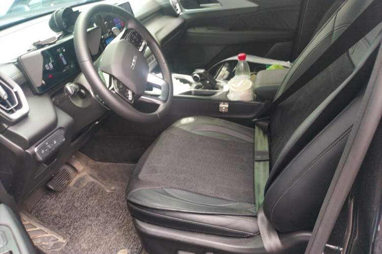 Used Haval H5 2025 2.0T Automatic All-Wheel Drive Navigation Version – Gasoline Left Front Seat