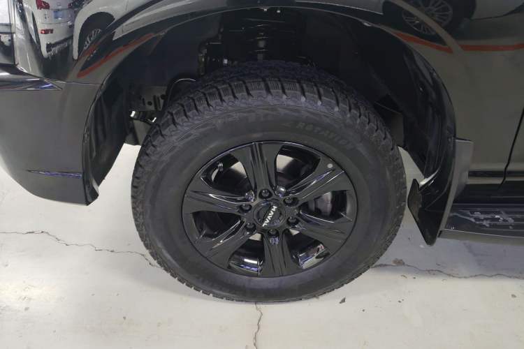 Used Haval H5 2025 2.0T Automatic All-Wheel Drive Flagship Edition Gasoline Left Front Wheel Hub