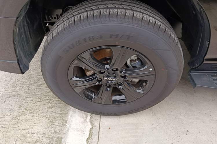Used Haval H5 2025 2.0T Automatic All-Wheel Drive LinkedIn Edition Gasoline Left Front Wheel Hub