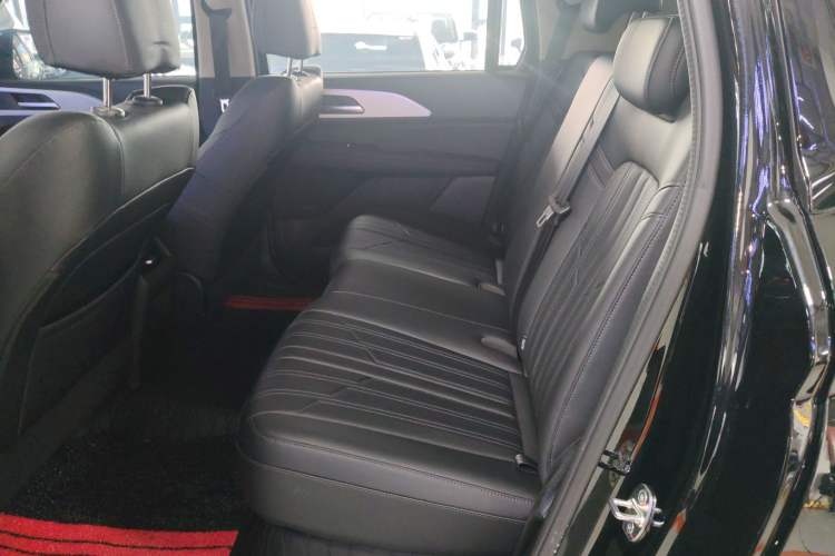 Used Haval H5 2025 2.0T Automatic All-Wheel Drive Flagship Edition Gasoline Left Rear Seat