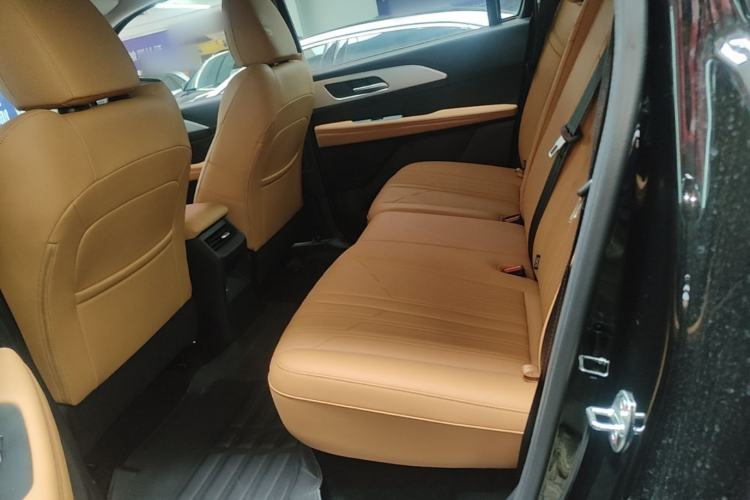 Used Haval H5 2025 2.0T Automatic All-Wheel Drive Navigation Version Diesel Left Rear Seat