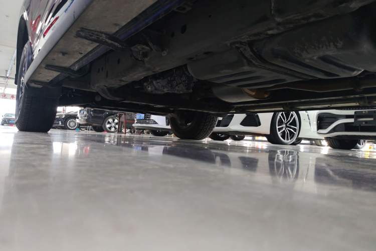 Used Haval H5 2025 2.0T Automatic All-Wheel Drive Flagship Edition Gasoline Left Side Sill