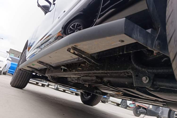 Used Haval H5 2025 2.0T Automatic All-Wheel Drive LinkedIn Edition Gasoline Left Side Sill