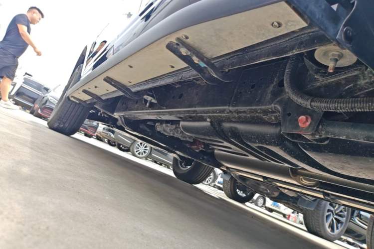 Used Haval H5 2025 2.0T Automatic All-Wheel Drive Navigation Version Diesel Left Side Sill