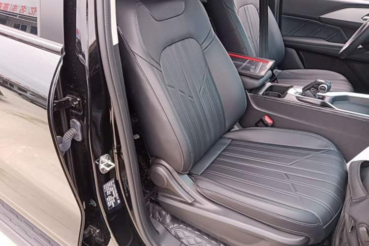 Used Haval H5 2025 2.0T Automatic All-Wheel Drive LinkedIn Edition Gasoline Right Front Seat