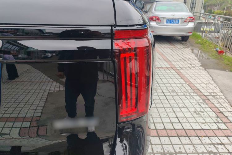 Used Haval H5 2025 2.0T Automatic All-Wheel Drive Navigation Version – Gasoline Right Rear Taillight