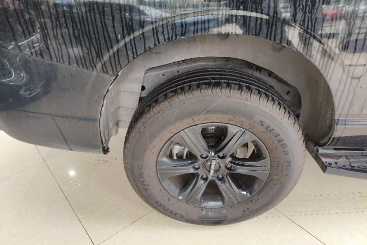 Used Haval H5 2025 2.0T Automatic All-Wheel Drive Navigation Version Diesel Right Rear Wheel Hub