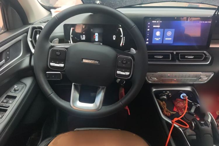 Used Haval H5 2025 2.0T Automatic All-Wheel Drive Flagship Edition Gasoline Steering Wheel