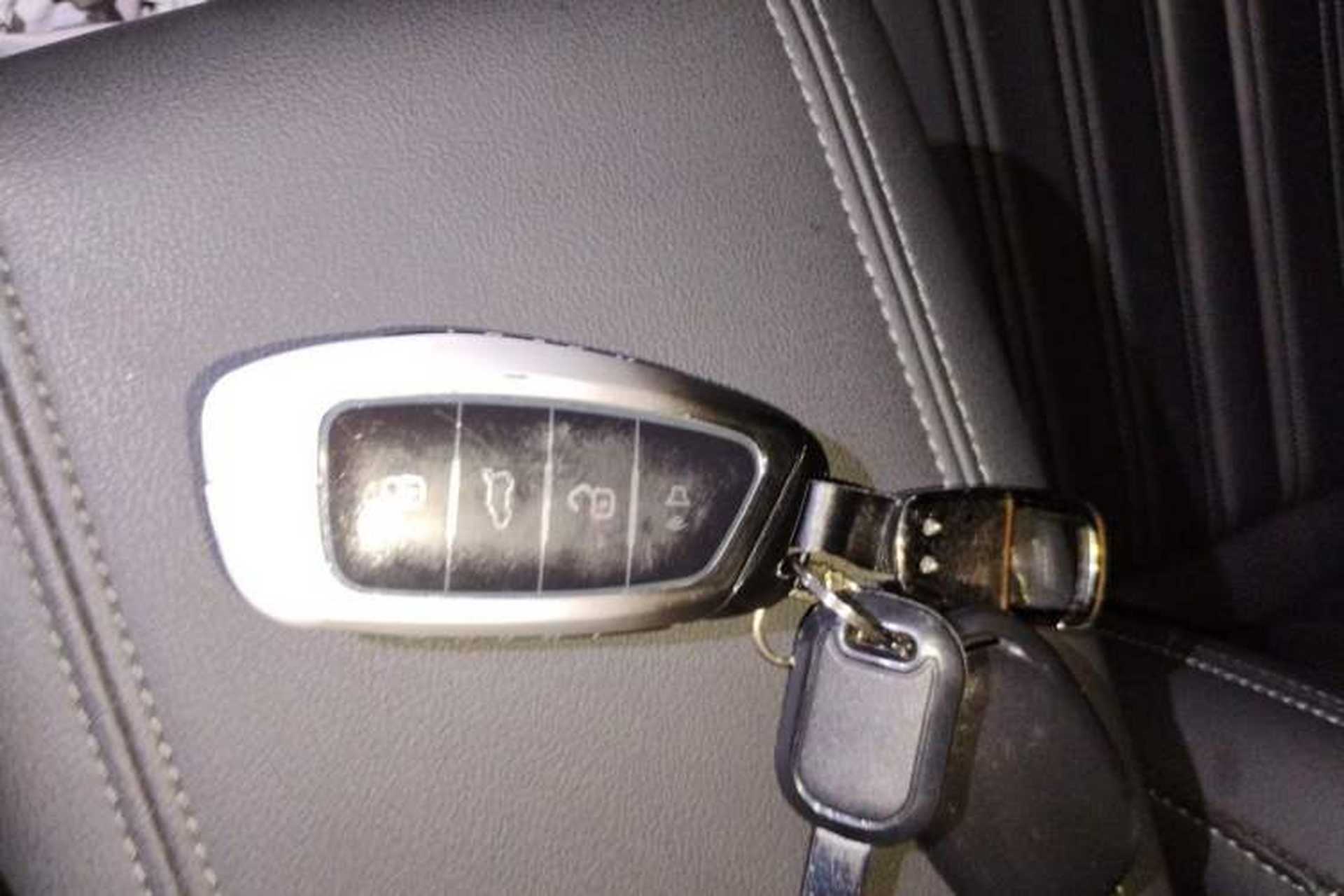 Used Haval H5 2025 2.0T Automatic All-Wheel Drive Navigation Version Diesel Vehicle Key