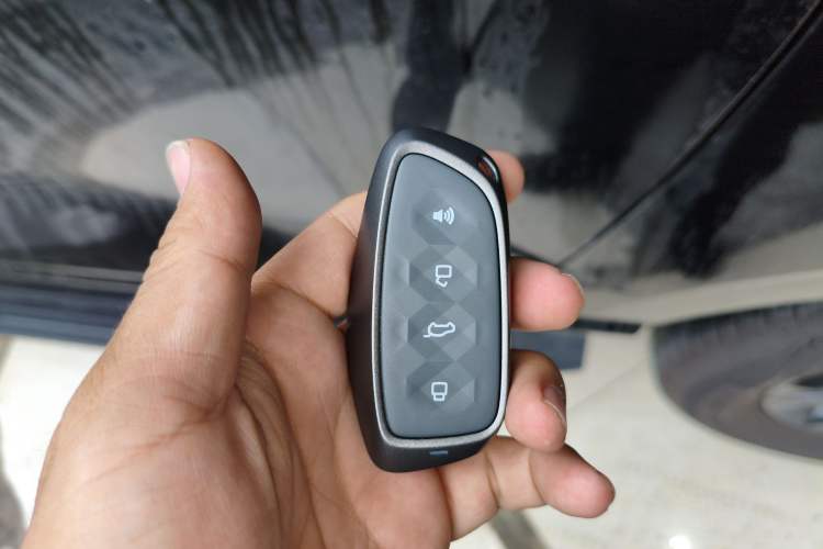 Used Haval H5 2025 2.0T Automatic All-Wheel Drive Navigation Version Diesel Vehicle Key