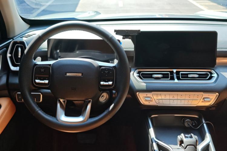 Used Haval H5 2025 2.0T Automatic All-Wheel Drive Flagship Edition Gasoline Interior 4