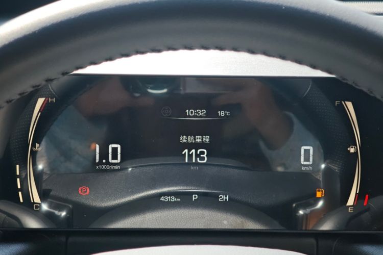 Used Haval H5 2025 2.0T Automatic All-Wheel Drive Flagship Edition Gasoline Odometer Close Up