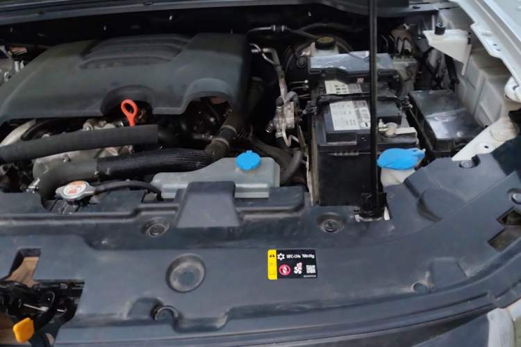 Used Haval H5 2025 2.0T Automatic All-Wheel Drive LinkedIn Edition Gasoline Engine Bay Left