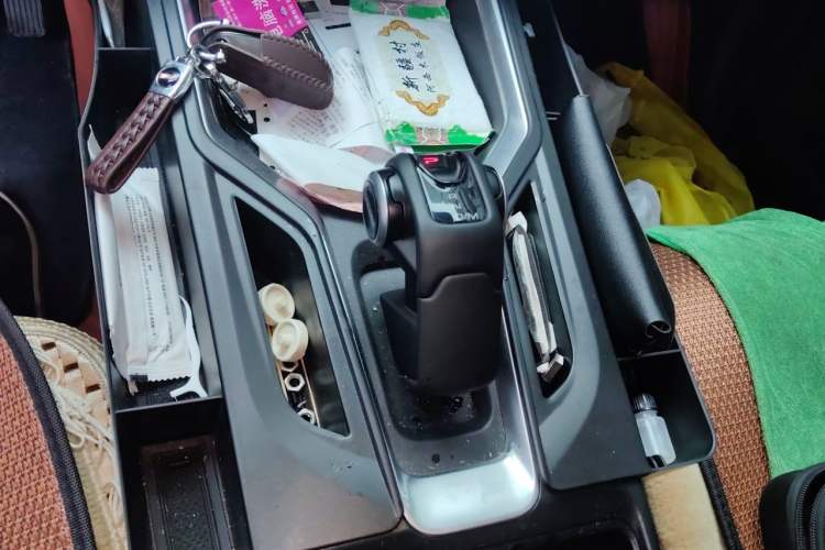 Used Haval H5 2025 2.0T Automatic All-Wheel Drive LinkedIn Edition Gasoline Gear Lever