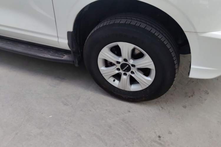 Used Haval H5 2025 2.0T Automatic All-Wheel Drive LinkedIn Edition Gasoline Right Front Wheel Hub