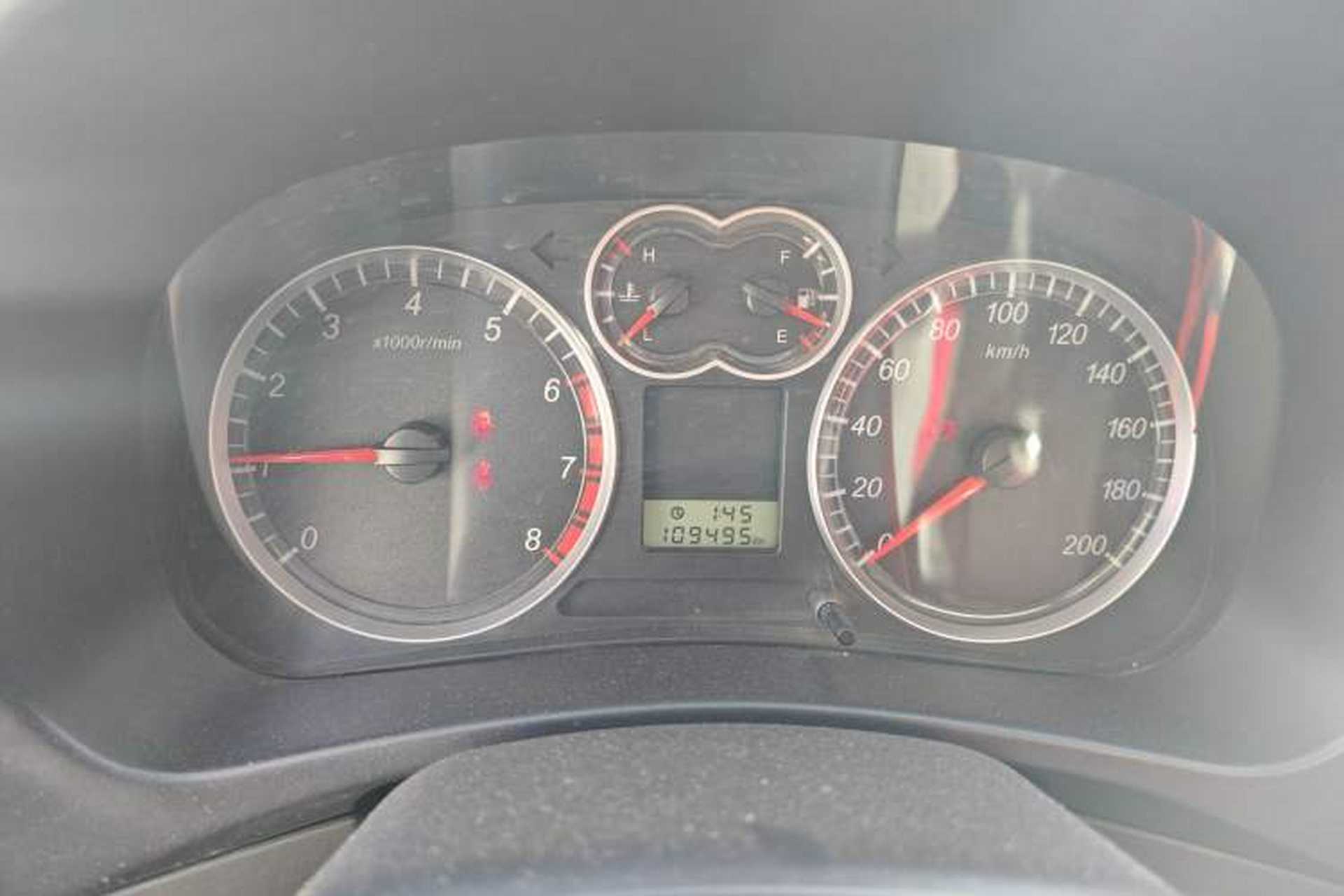 Used Haval H5 Classic 2010 European-style 2.0L Two-Wheel-Drive Luxury Model Instrument Cluster