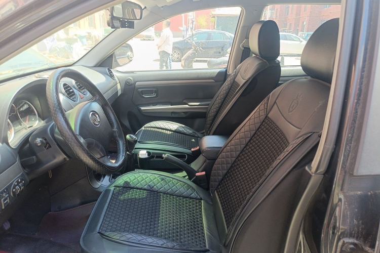 Used Haval H5 Classic 2010 Zhizun Edition 2.4L Four-Wheel Drive Comfort Model Left Front Seat