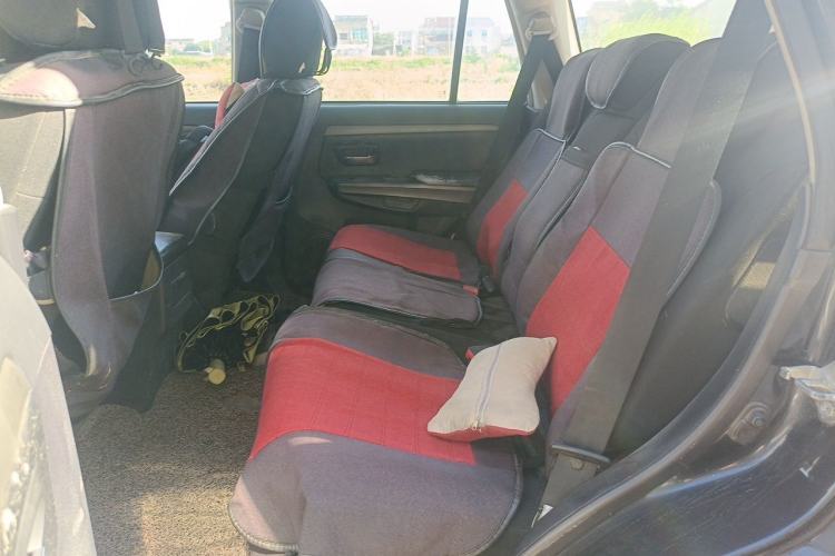 Used Haval H5 Classic 2010 European-style 2.0L Two-Wheel-Drive Luxury Model Left Rear Seat