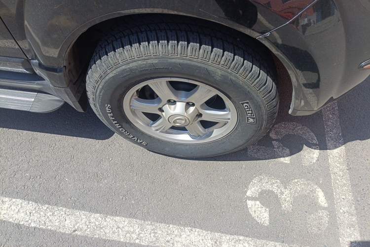 Used Haval H5 Classic 2010 Zhizun Edition 2.4L Four-Wheel Drive Comfort Model Right Front Wheel Hub